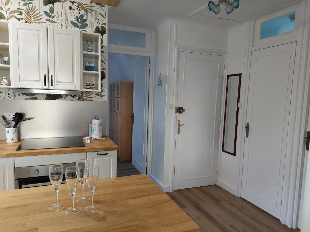 Au Gre Des Marees 2 Appartement Face A La Mer 2Eme Etage Ault Luaran gambar