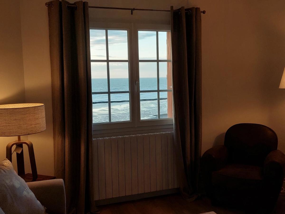 Au Gre Des Marees 2 Appartement Face A La Mer 2Eme Etage Ault Luaran gambar