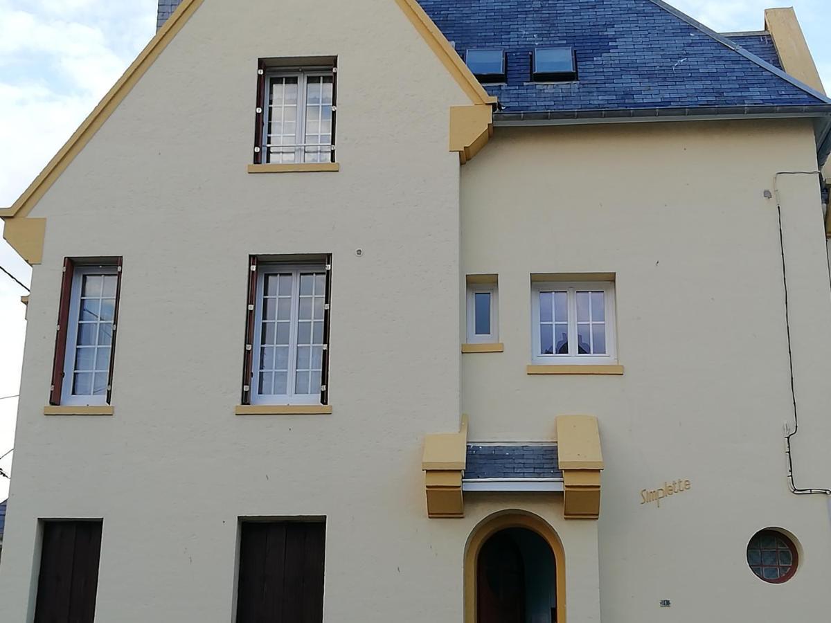 Au Gre Des Marees 2 Appartement Face A La Mer 2Eme Etage Ault Luaran gambar